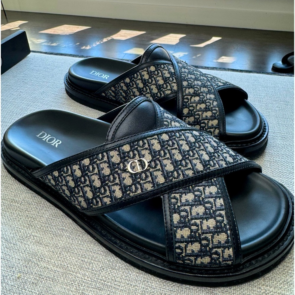 Men’s DIOR cross strap slide sandals.